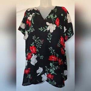 Old Navy V-Neck Silky Type Shirt or Blouse Black and Red Floral Size L